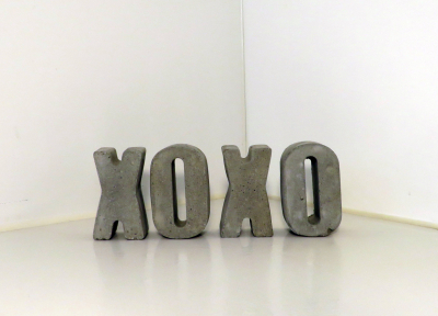 Concrete Hugs and Kiss Set
