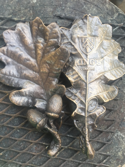 King's Oak Leaves