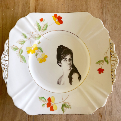Tina Cake Plate